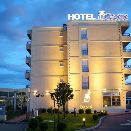 Hotel Oasis Подгорица Экстерьер фото