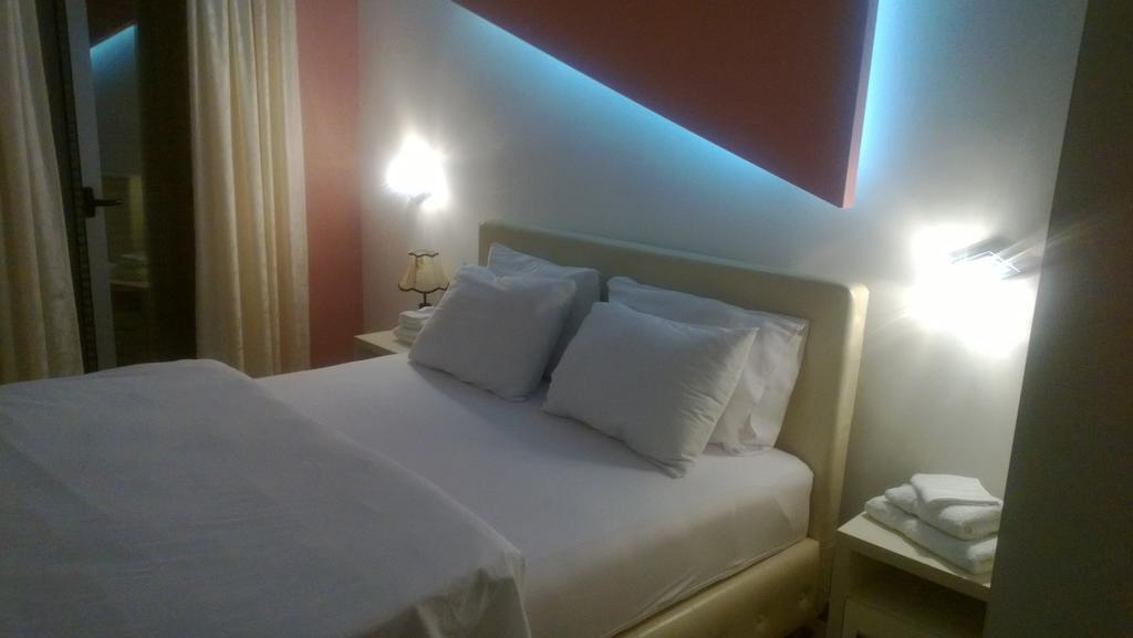 Hotel Oasis Подгорица Номер фото