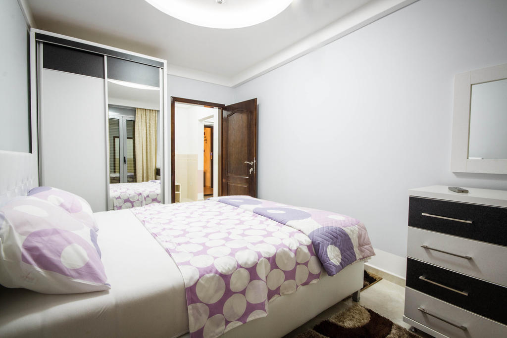 Hotel Oasis Подгорица Экстерьер фото