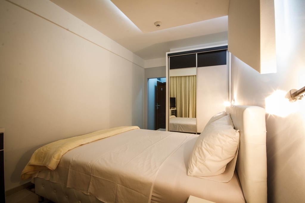 Hotel Oasis Подгорица Экстерьер фото