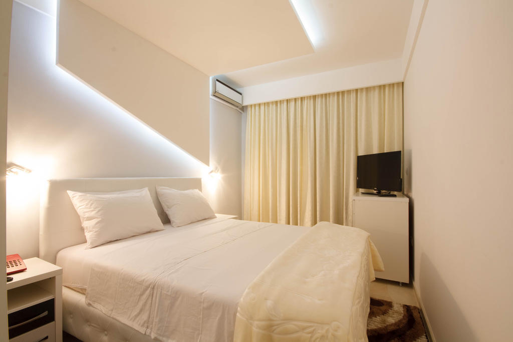 Hotel Oasis Подгорица Экстерьер фото